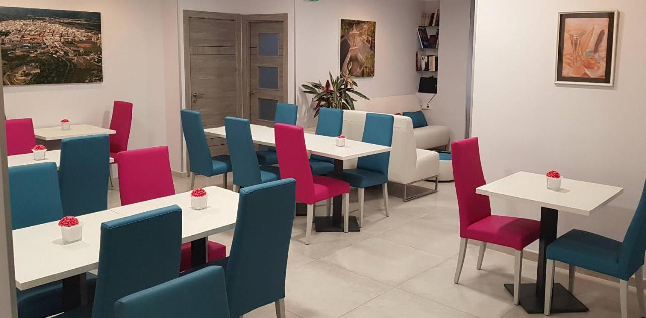 Avenida Plaza Hotel 3*