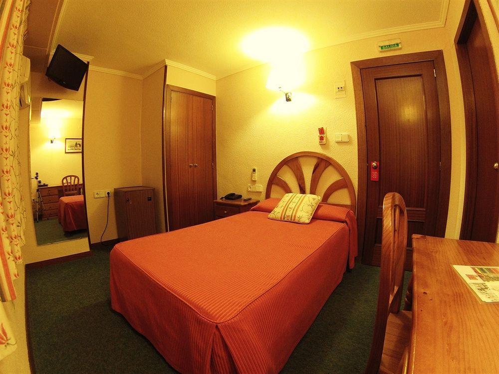 Hotel Avenida Plaza 3*