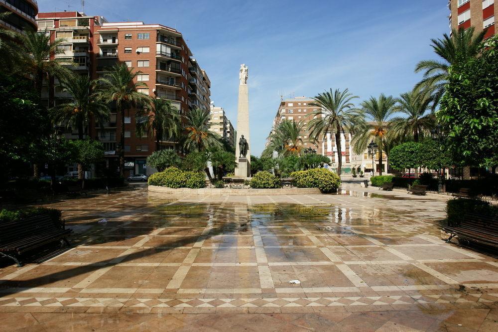 Avenida Plaza Hotel 3*
