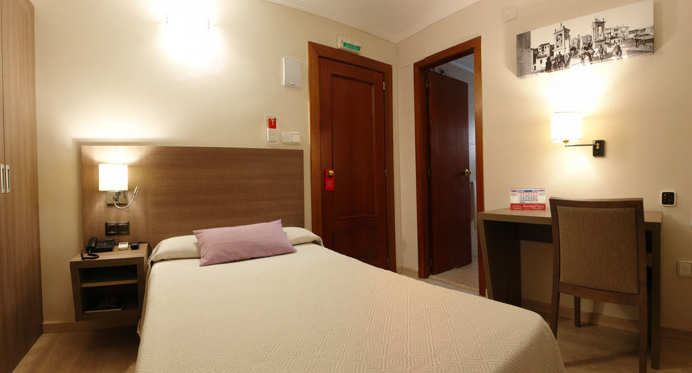 Avenida Plaza 3* Alzira